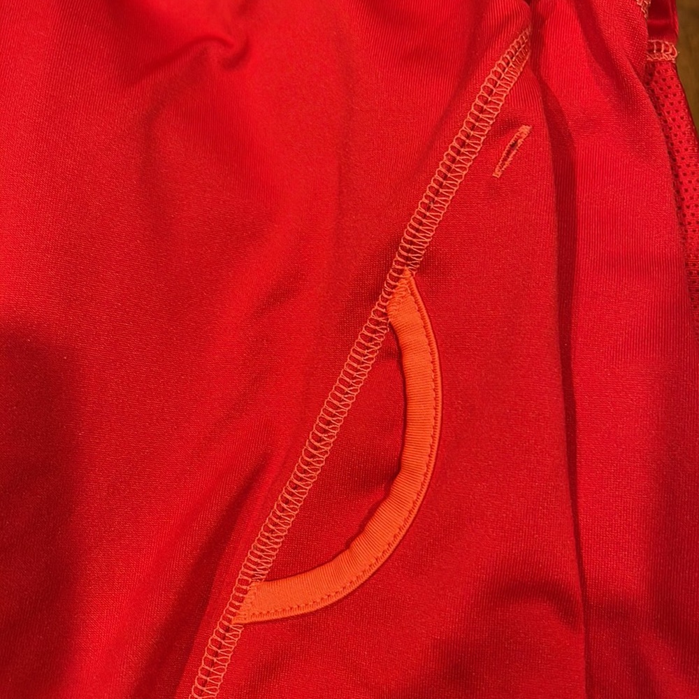 Red FILA workout shirt size M - Picture 6 of 6